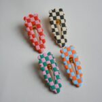 barrettes cheveux damier colorées