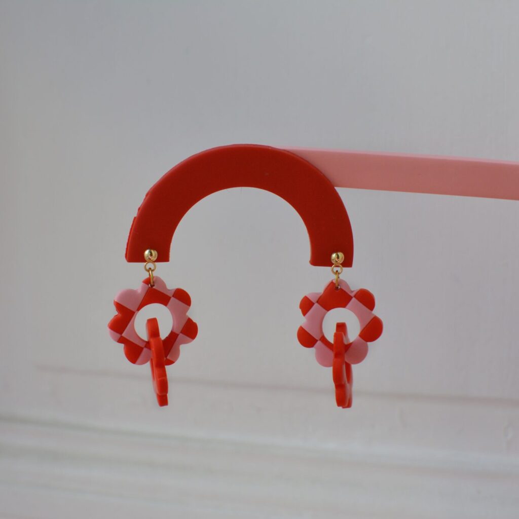 Boucles d'oreilles Lili fleurs damier rouge et rose Saboom