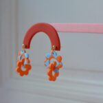 Boucles d'oreilles Lili fleurs damier orange et bleu Saboom