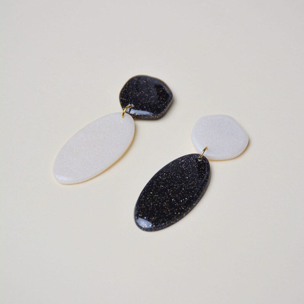 Boucles d'oreilles blanc noir Saboom Alix