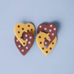 Boucles d'oreilles coeurs à pois Yseult jaune marron bleu