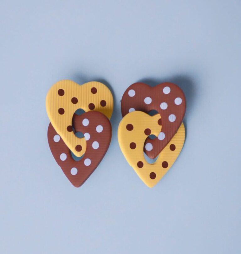 Boucles d'oreilles coeurs à pois Yseult jaune marron bleu