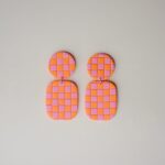 boucles d'oreilles colorées Saboom Nana damiers orange rose